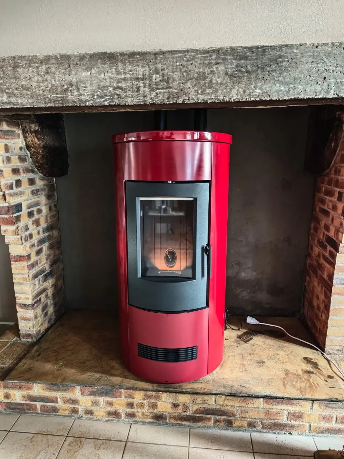 Poêle granulés dans cheminée